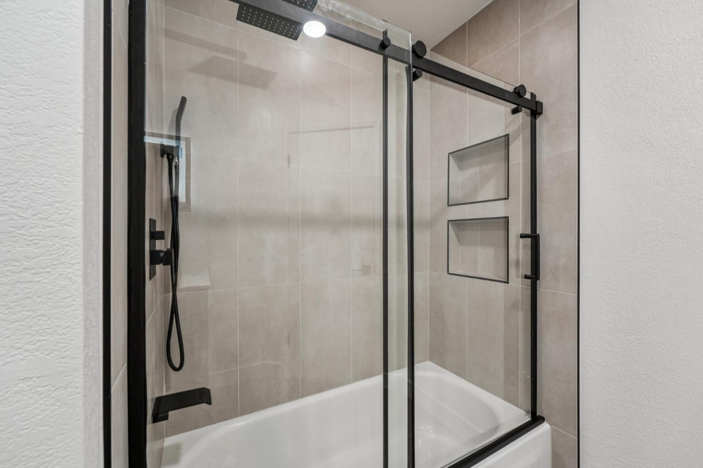 Detail Gallery Image 30 of 50 For 1741 Abington Ct, San Jose,  CA 95131 - 3 Beds | 2/1 Baths
