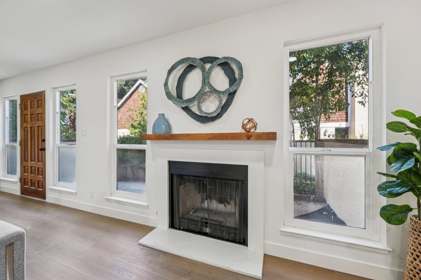 Detail Gallery Image 4 of 50 For 1741 Abington Ct, San Jose,  CA 95131 - 3 Beds | 2/1 Baths