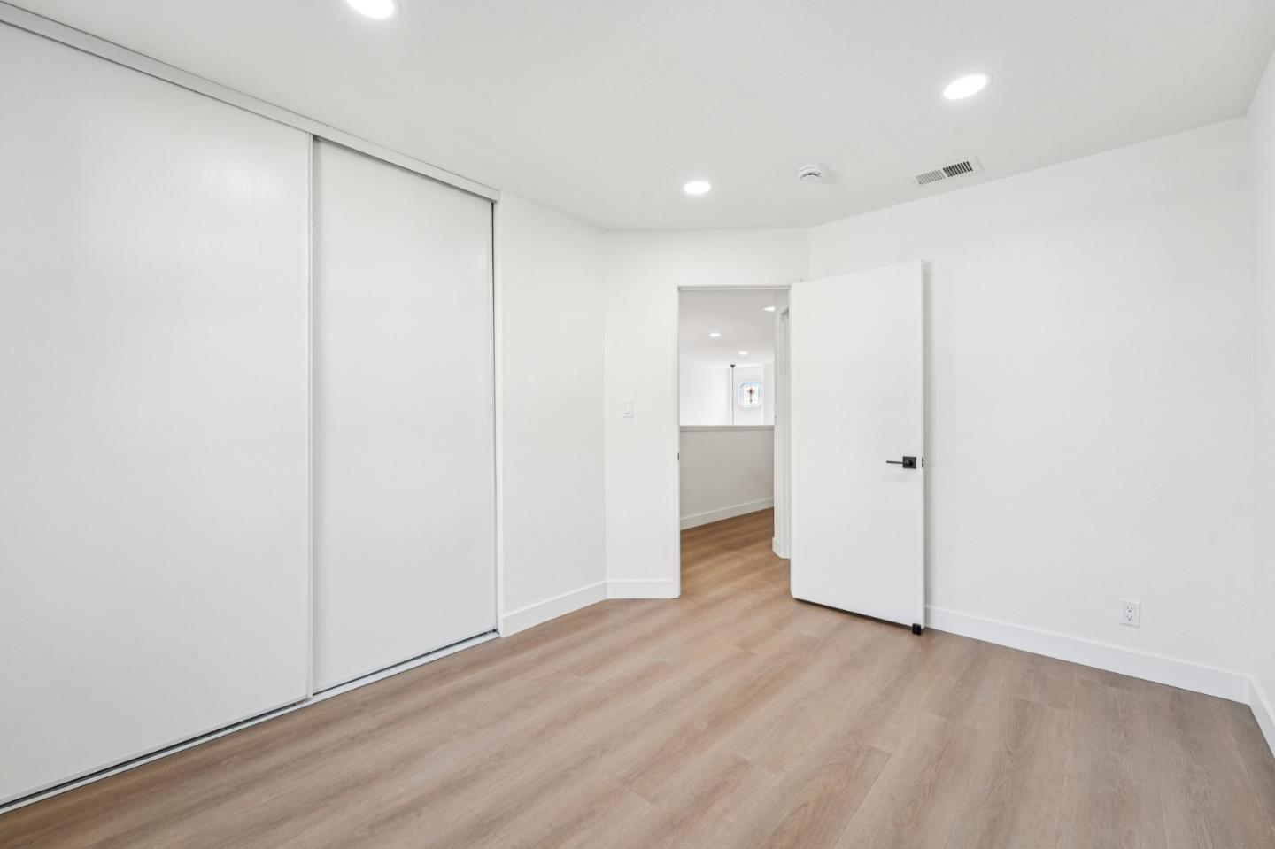 Detail Gallery Image 40 of 50 For 1741 Abington Ct, San Jose,  CA 95131 - 3 Beds | 2/1 Baths