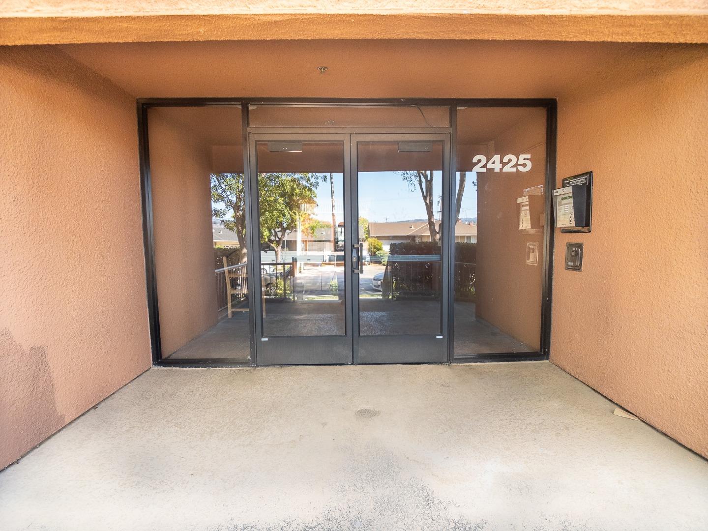 Detail Gallery Image 6 of 36 For 2425 S Norfolk St #106,  San Mateo,  CA 94403 - 1 Beds | 1 Baths