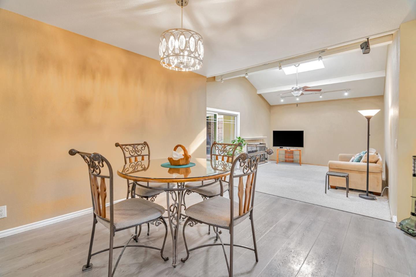 Detail Gallery Image 15 of 43 For 1011 Rawlings Dr, San Jose,  CA 95136 - 3 Beds | 2 Baths