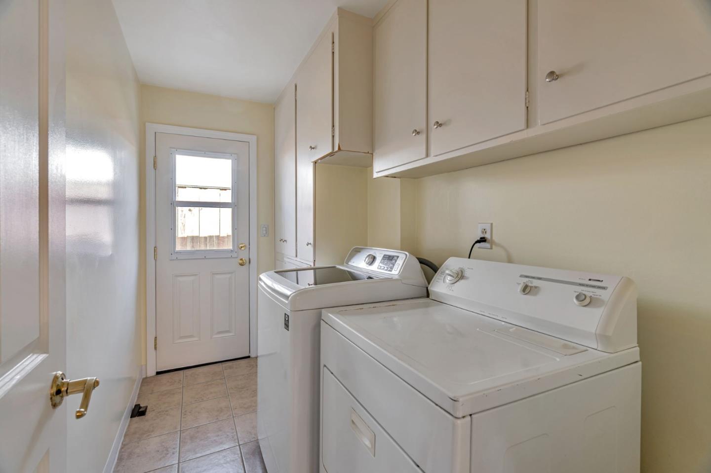 Detail Gallery Image 23 of 43 For 1011 Rawlings Dr, San Jose,  CA 95136 - 3 Beds | 2 Baths