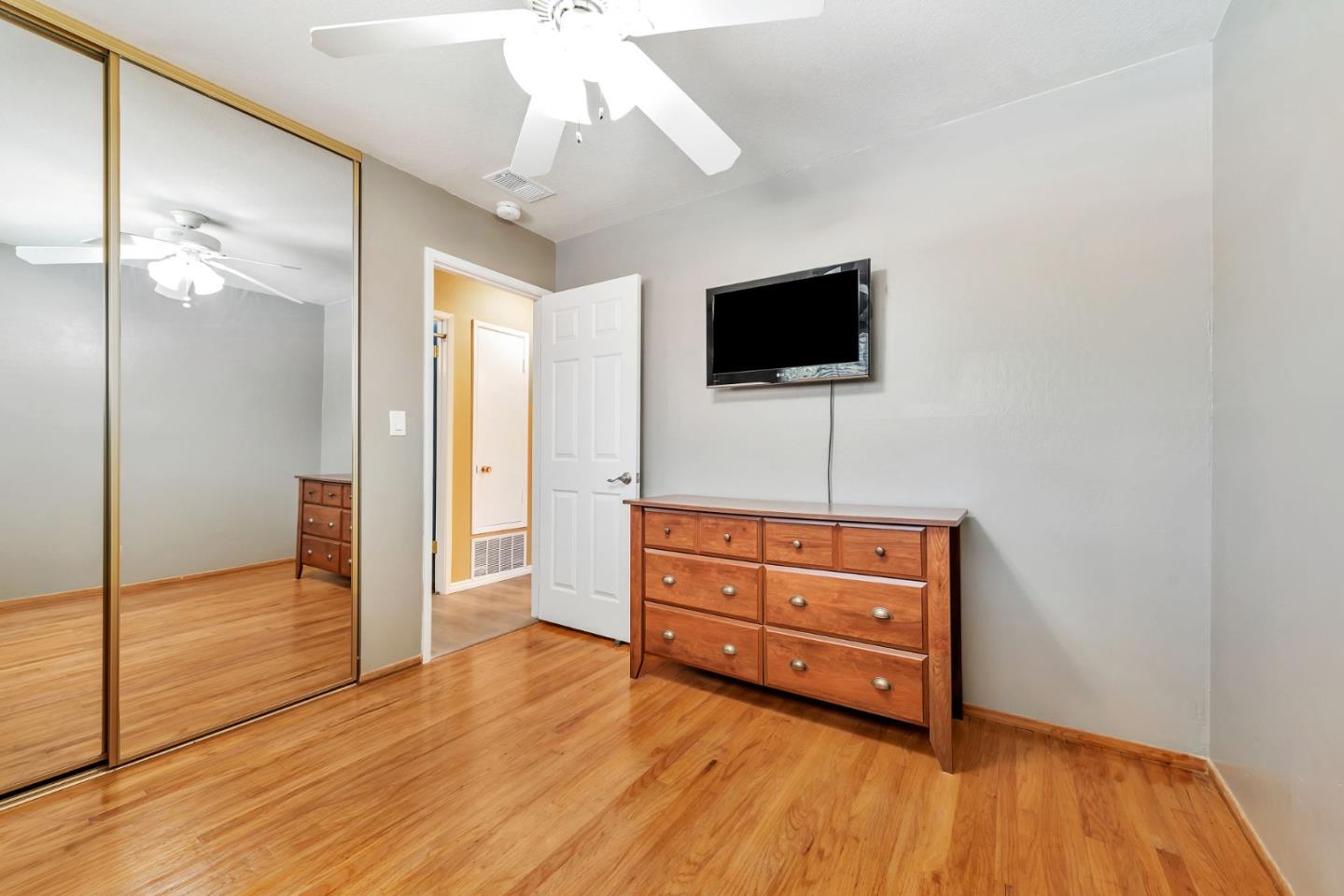 Detail Gallery Image 38 of 43 For 1011 Rawlings Dr, San Jose,  CA 95136 - 3 Beds | 2 Baths