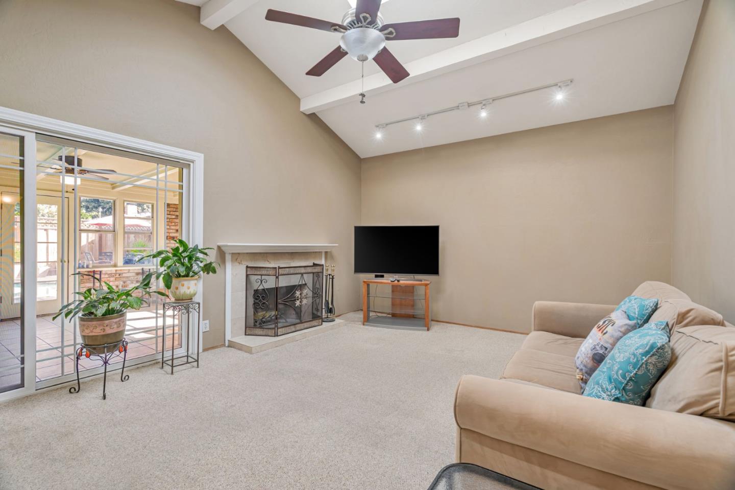 Detail Gallery Image 7 of 43 For 1011 Rawlings Dr, San Jose,  CA 95136 - 3 Beds | 2 Baths