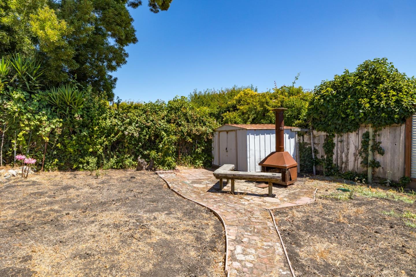 Detail Gallery Image 17 of 19 For 1414 Laurel St, Santa Cruz,  CA 95060 - 2 Beds | 1 Baths