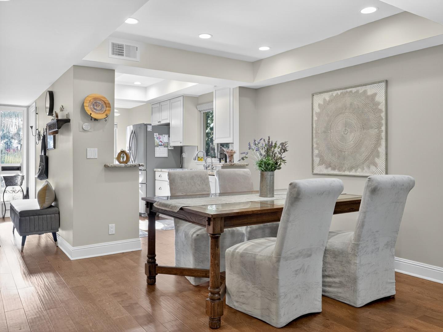 Detail Gallery Image 14 of 36 For 5176 Cribari Knls, San Jose,  CA 95135 - 2 Beds | 2 Baths
