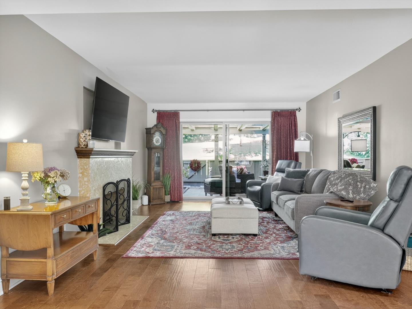Detail Gallery Image 16 of 36 For 5176 Cribari Knls, San Jose,  CA 95135 - 2 Beds | 2 Baths