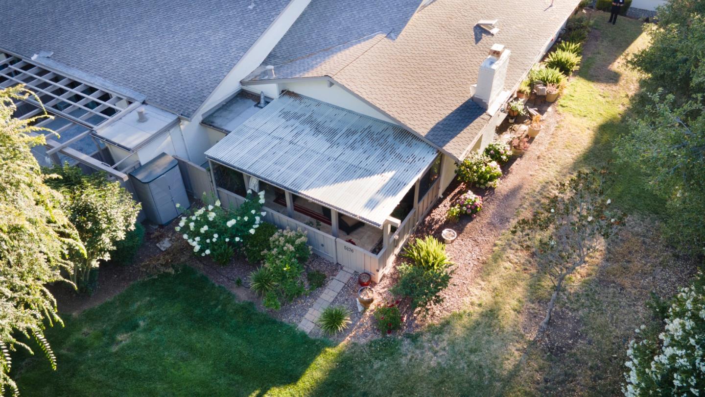 Detail Gallery Image 7 of 36 For 5176 Cribari Knls, San Jose,  CA 95135 - 2 Beds | 2 Baths