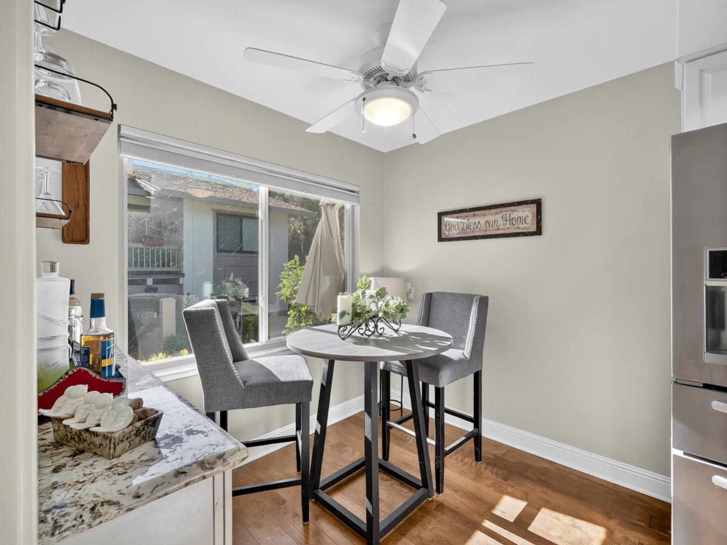 Detail Gallery Image 8 of 36 For 5176 Cribari Knls, San Jose,  CA 95135 - 2 Beds | 2 Baths