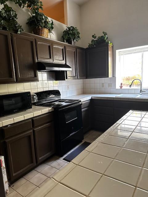 Detail Gallery Image 5 of 27 For 355 Chestnut St, Los Banos,  CA 93635 - 4 Beds | 2 Baths