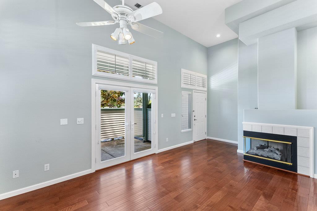 Detail Gallery Image 10 of 36 For 1720 Ocean St, Santa Cruz,  CA 95060 - 3 Beds | 2/1 Baths