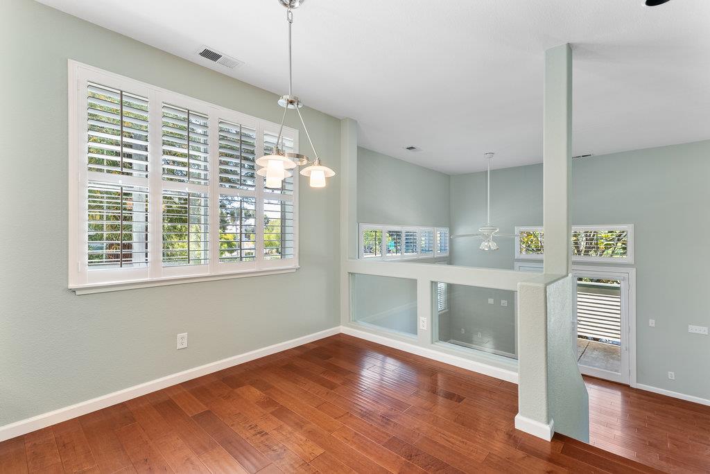 Detail Gallery Image 14 of 36 For 1720 Ocean St, Santa Cruz,  CA 95060 - 3 Beds | 2/1 Baths