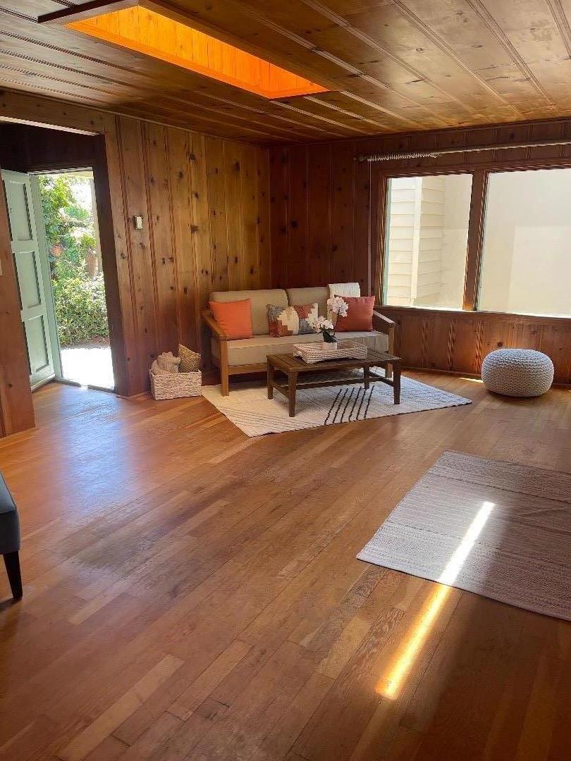 Detail Gallery Image 8 of 10 For 241 Palisades Ave, Santa Cruz,  CA 95062 - 2 Beds | 1 Baths