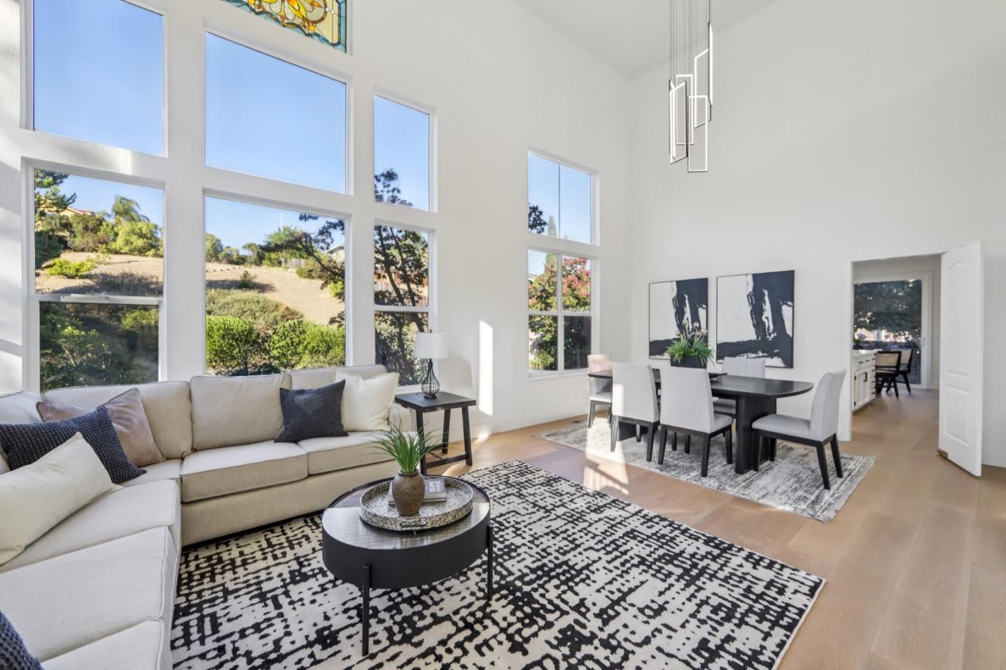 Detail Gallery Image 4 of 47 For 1527 Calco Creek Dr, San Jose,  CA 95127 - 6 Beds | 4 Baths