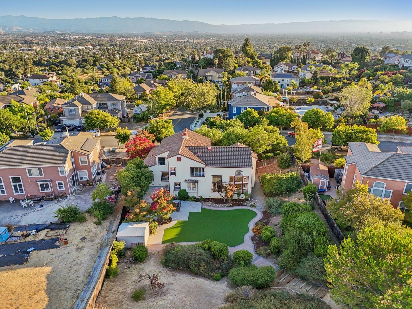 Detail Gallery Image 40 of 47 For 1527 Calco Creek Dr, San Jose,  CA 95127 - 6 Beds | 4 Baths