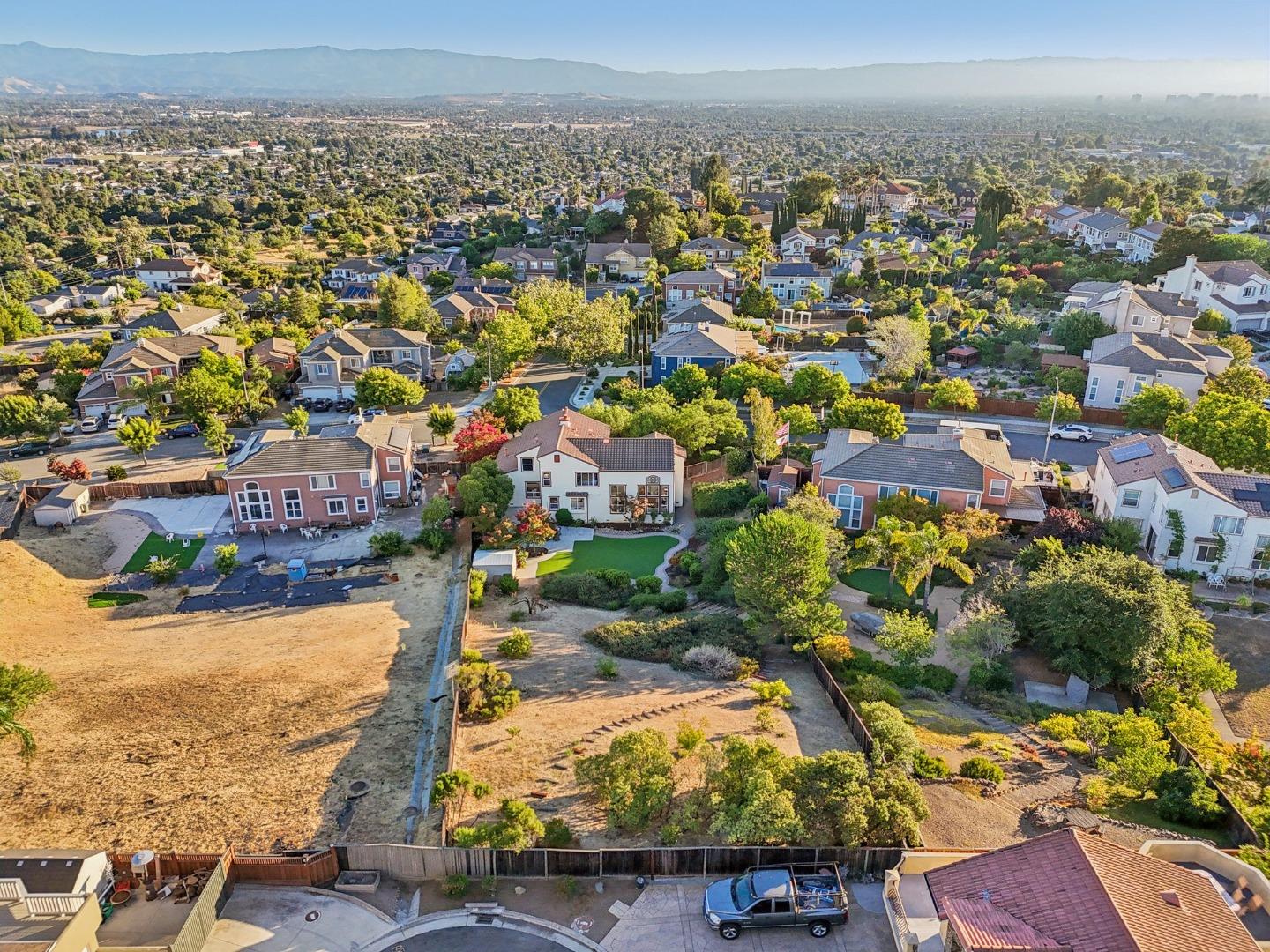 Detail Gallery Image 43 of 47 For 1527 Calco Creek Dr, San Jose,  CA 95127 - 6 Beds | 4 Baths