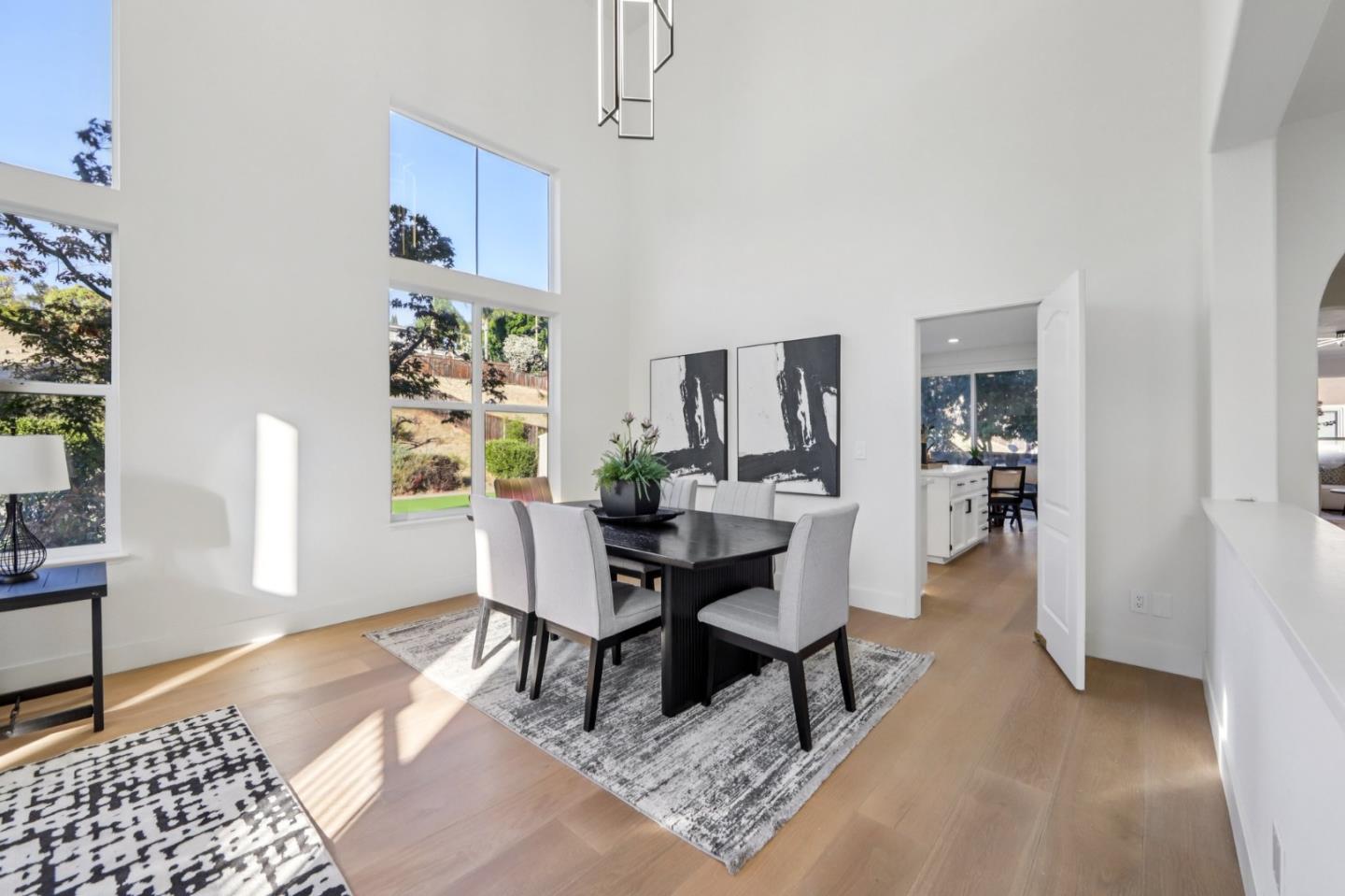 Detail Gallery Image 9 of 47 For 1527 Calco Creek Dr, San Jose,  CA 95127 - 6 Beds | 4 Baths