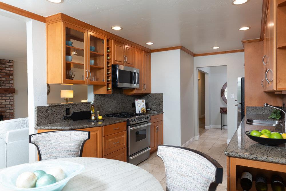 Detail Gallery Image 10 of 24 For 116 S Navarra Dr, Scotts Valley,  CA 95066 - 3 Beds | 1 Baths