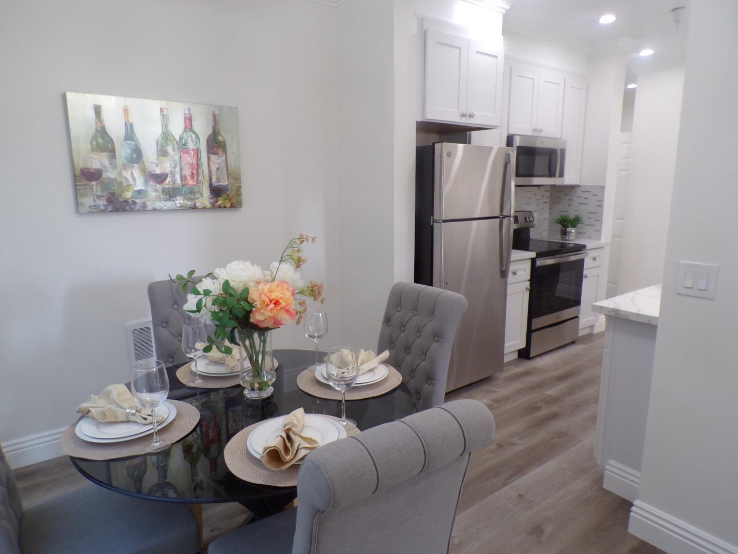 Detail Gallery Image 10 of 27 For 401 S Norfolk St #110,  San Mateo,  CA 94401 - 2 Beds | 2 Baths