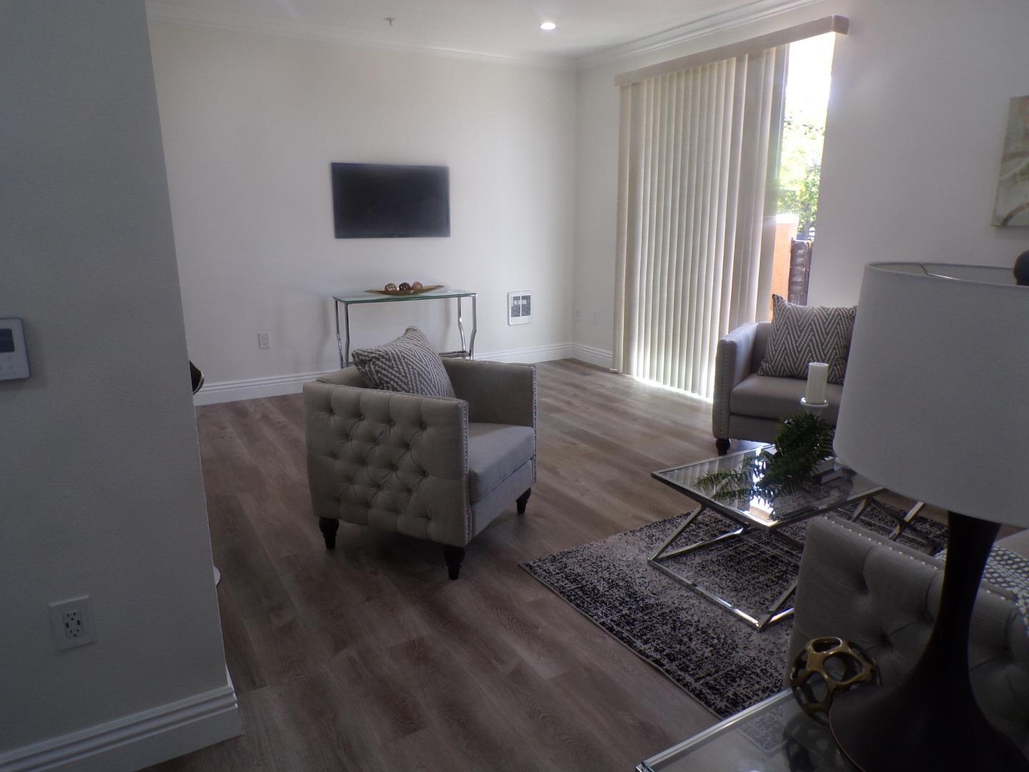 Detail Gallery Image 11 of 27 For 401 S Norfolk St #110,  San Mateo,  CA 94401 - 2 Beds | 2 Baths