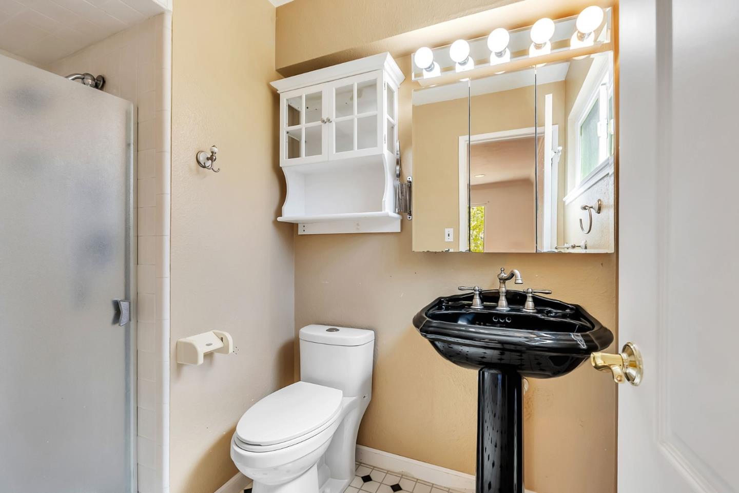Detail Gallery Image 37 of 48 For 17 Muth Dr, Orinda,  CA 94563 - 4 Beds | 3 Baths
