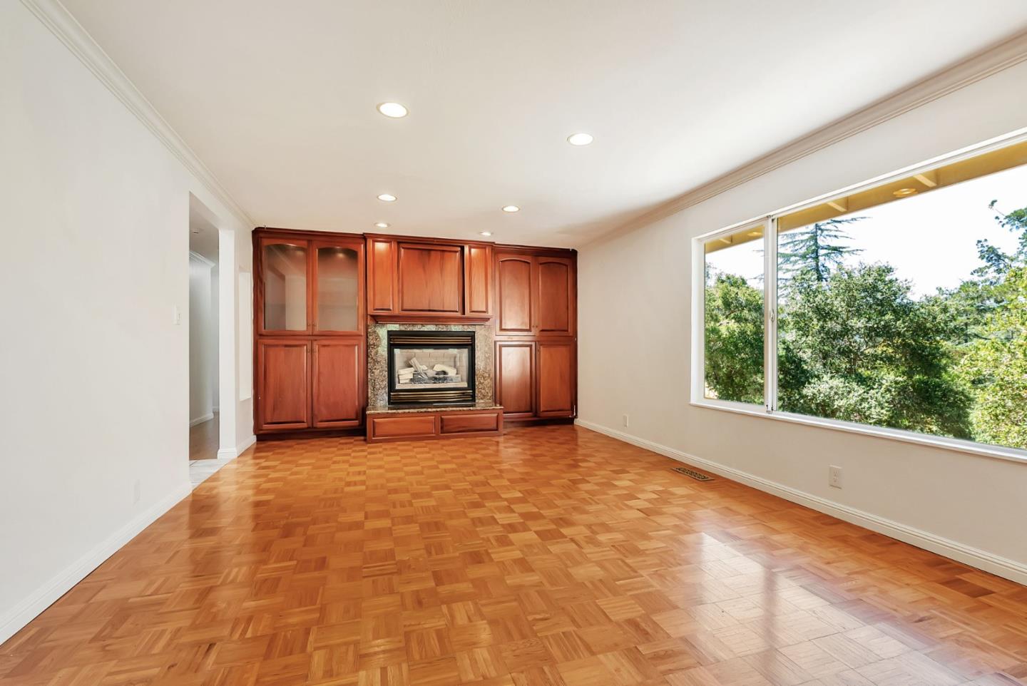 Detail Gallery Image 7 of 48 For 17 Muth Dr, Orinda,  CA 94563 - 4 Beds | 3 Baths