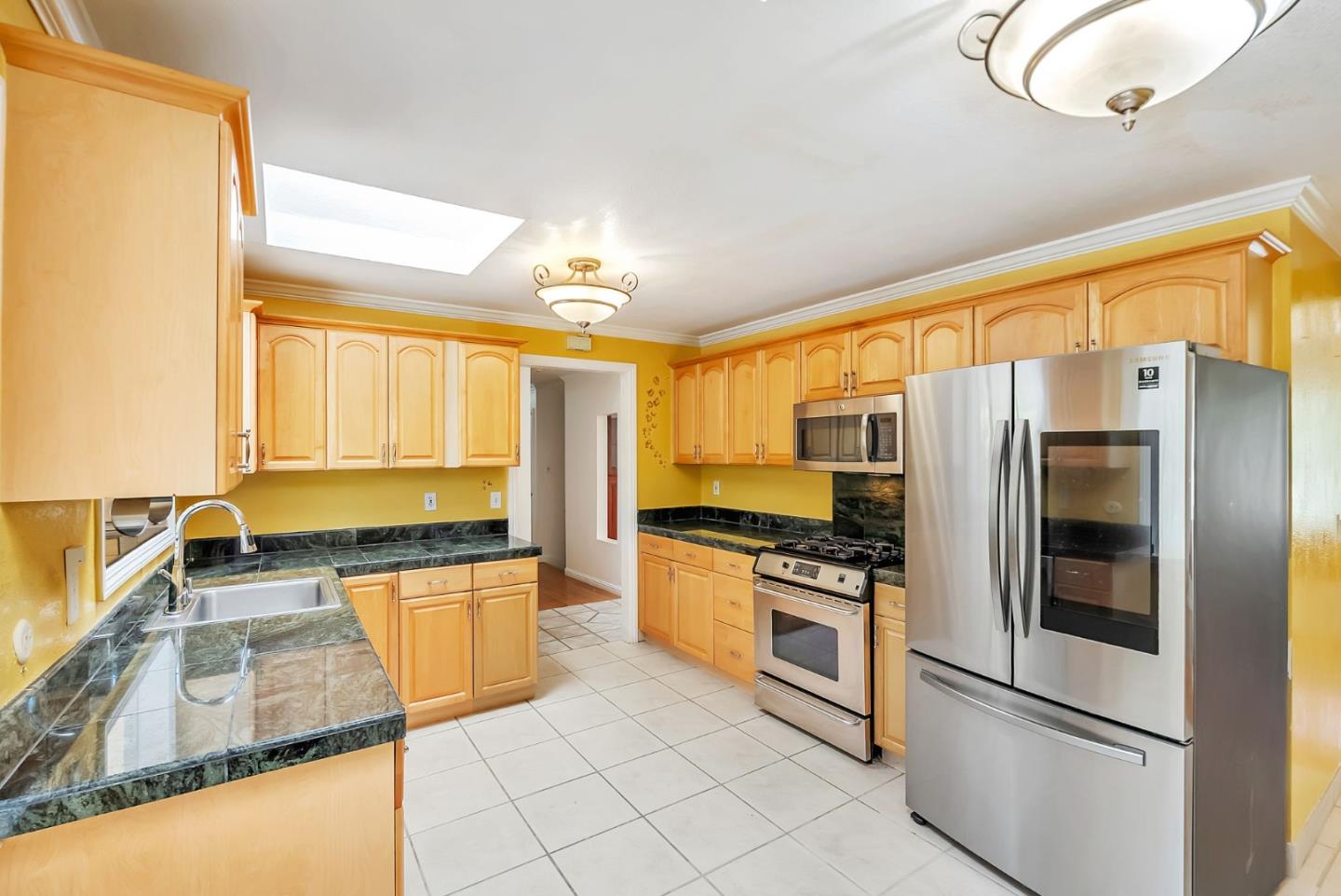 Detail Gallery Image 9 of 48 For 17 Muth Dr, Orinda,  CA 94563 - 4 Beds | 3 Baths