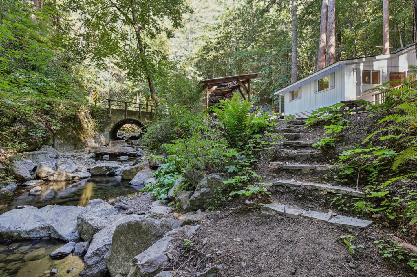Detail Gallery Image 29 of 38 For 1502 Eureka Canyon Rd, Watsonville,  CA 95076 - 2 Beds | 1 Baths