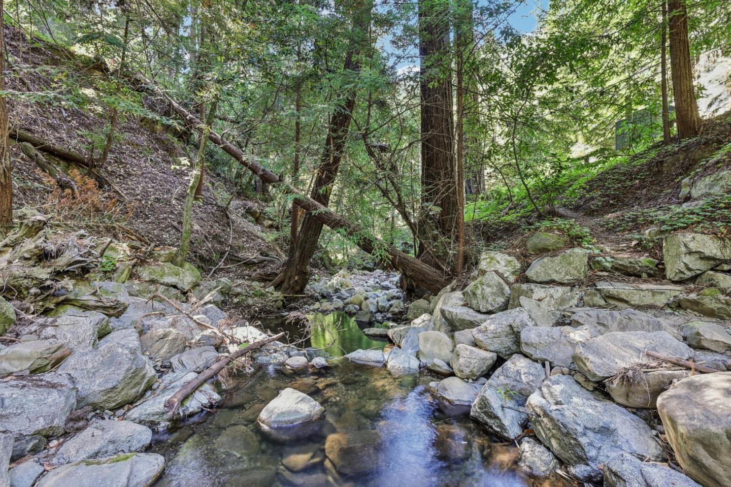 Detail Gallery Image 31 of 38 For 1502 Eureka Canyon Rd, Watsonville,  CA 95076 - 2 Beds | 1 Baths