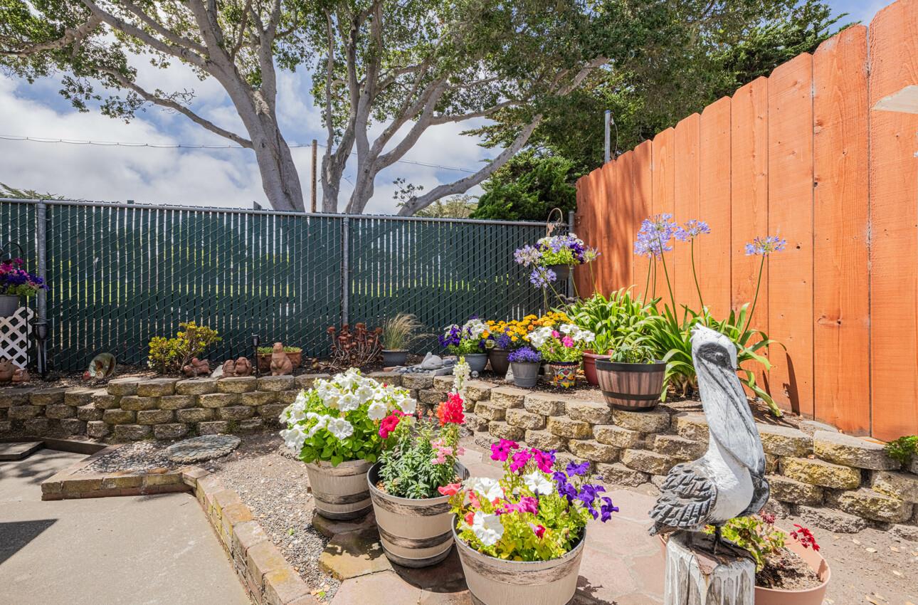 Detail Gallery Image 26 of 37 For 700 Briggs Ave #18,  Pacific Grove,  CA 93950 - 2 Beds | 2 Baths