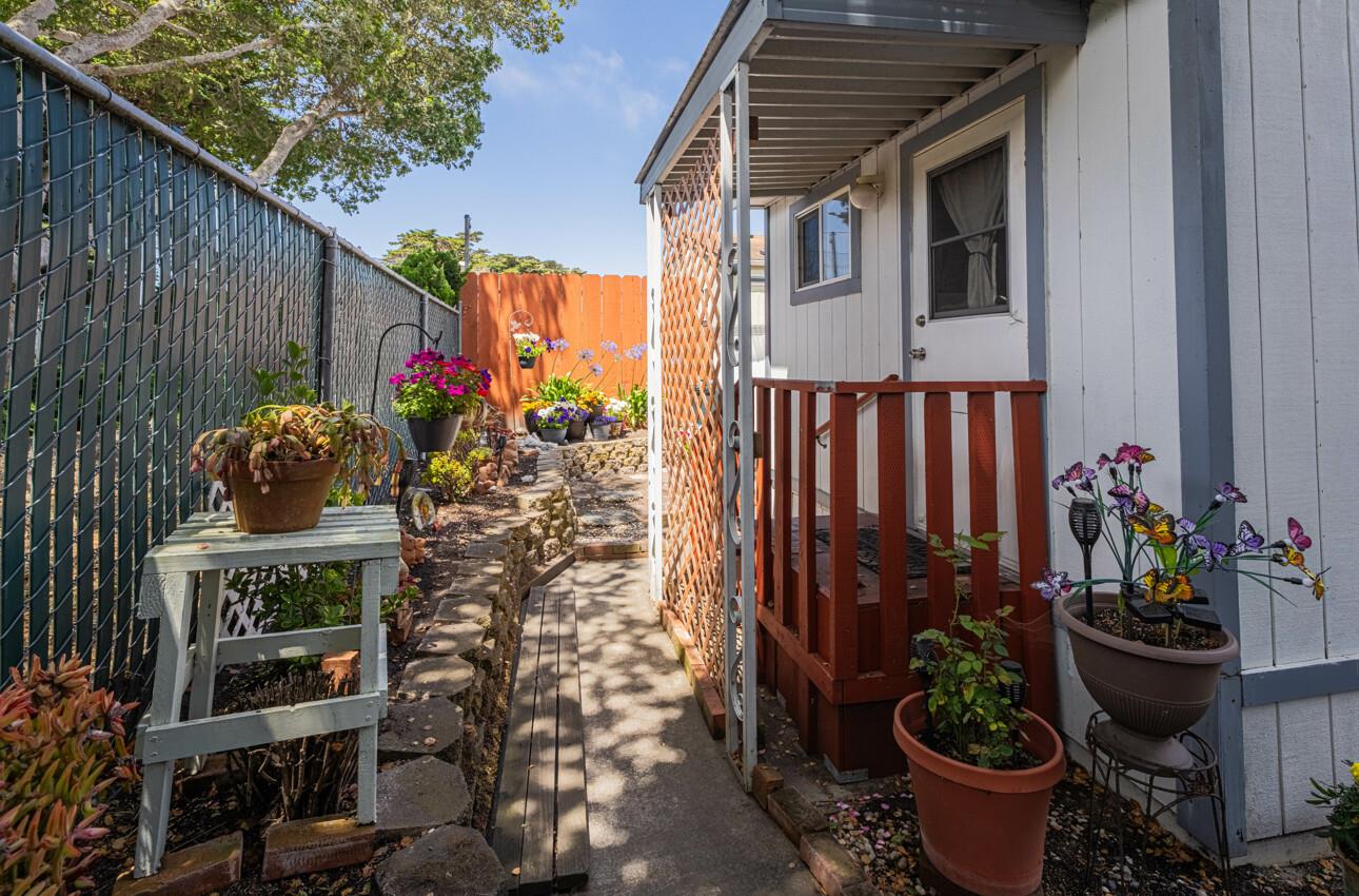 Detail Gallery Image 28 of 37 For 700 Briggs Ave #18,  Pacific Grove,  CA 93950 - 2 Beds | 2 Baths