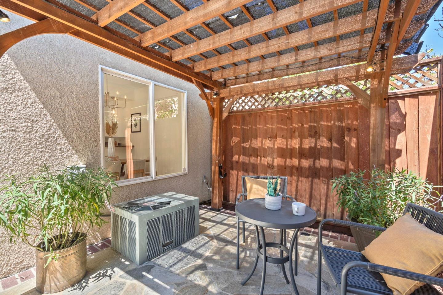 Detail Gallery Image 23 of 25 For 3756 Versailles Ct, San Jose,  CA 95127 - 4 Beds | 2/1 Baths