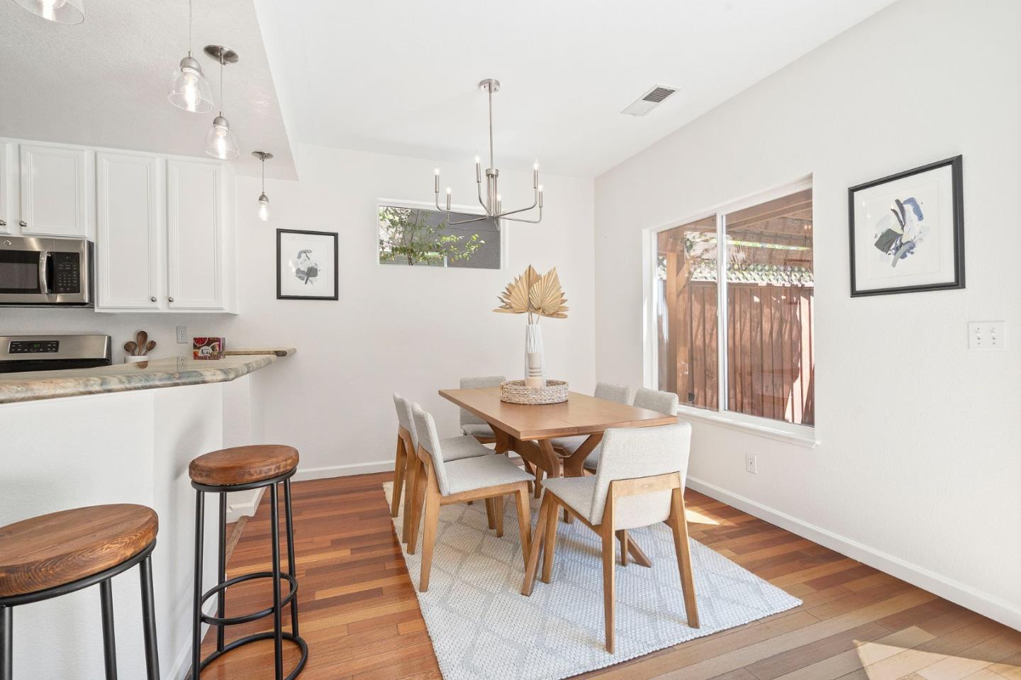 Detail Gallery Image 7 of 25 For 3756 Versailles Ct, San Jose,  CA 95127 - 4 Beds | 2/1 Baths