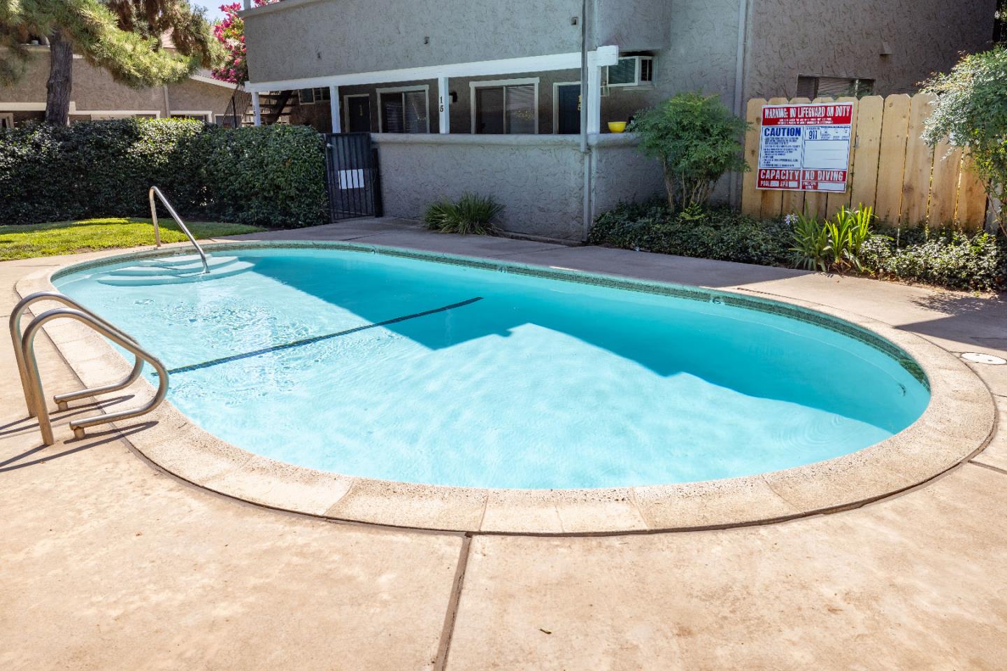 Detail Gallery Image 8 of 12 For 821 W East Ave, Chico,  CA 95926 - – Beds | – Baths