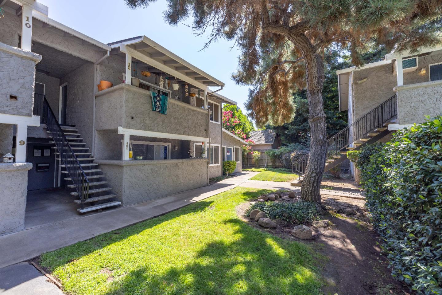 Detail Gallery Image 9 of 12 For 821 W East Ave, Chico,  CA 95926 - – Beds | – Baths