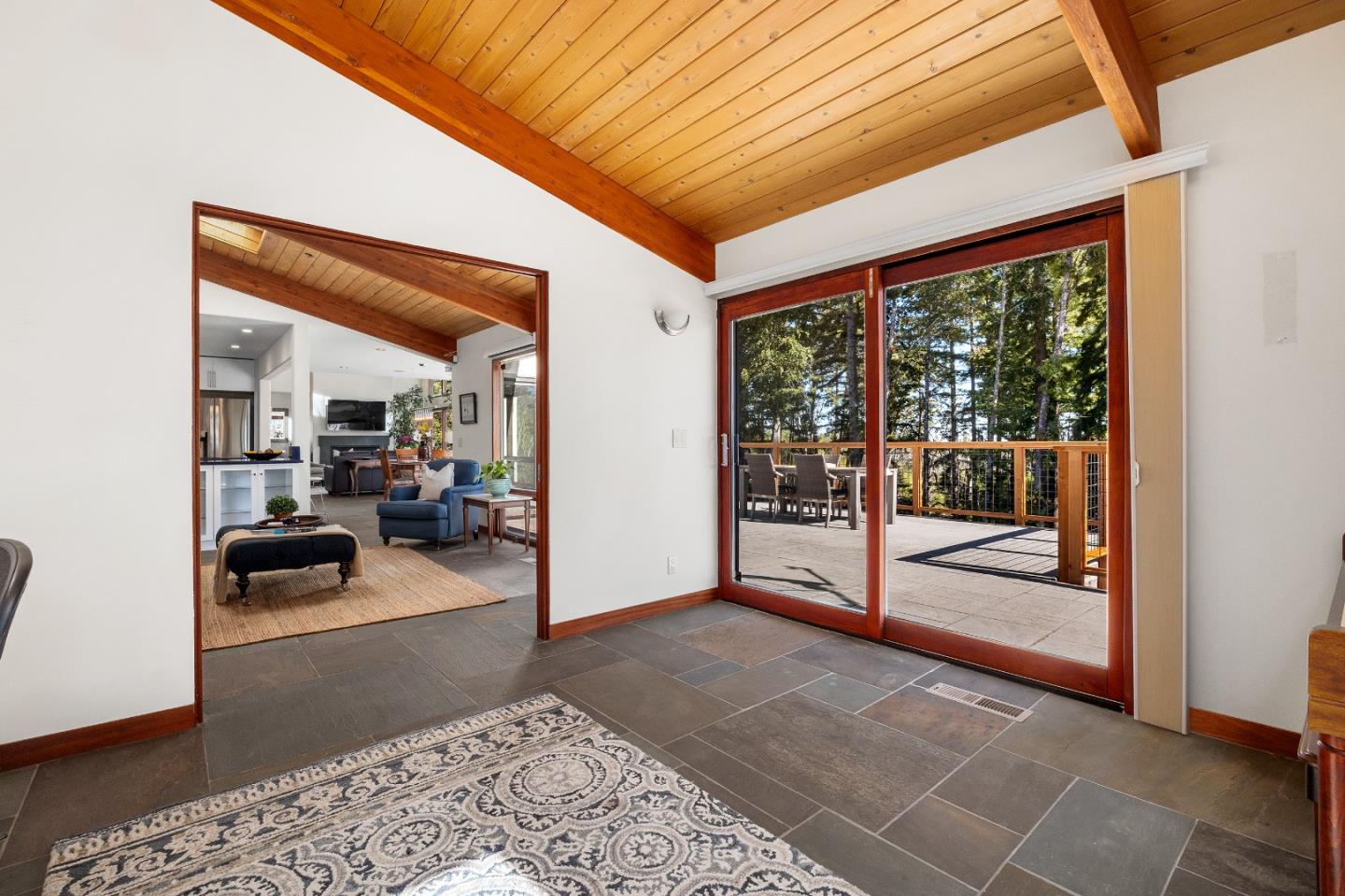 Detail Gallery Image 25 of 88 For 340 Twilight Ln, Santa Cruz,  CA 95060 - 3 Beds | 2/1 Baths