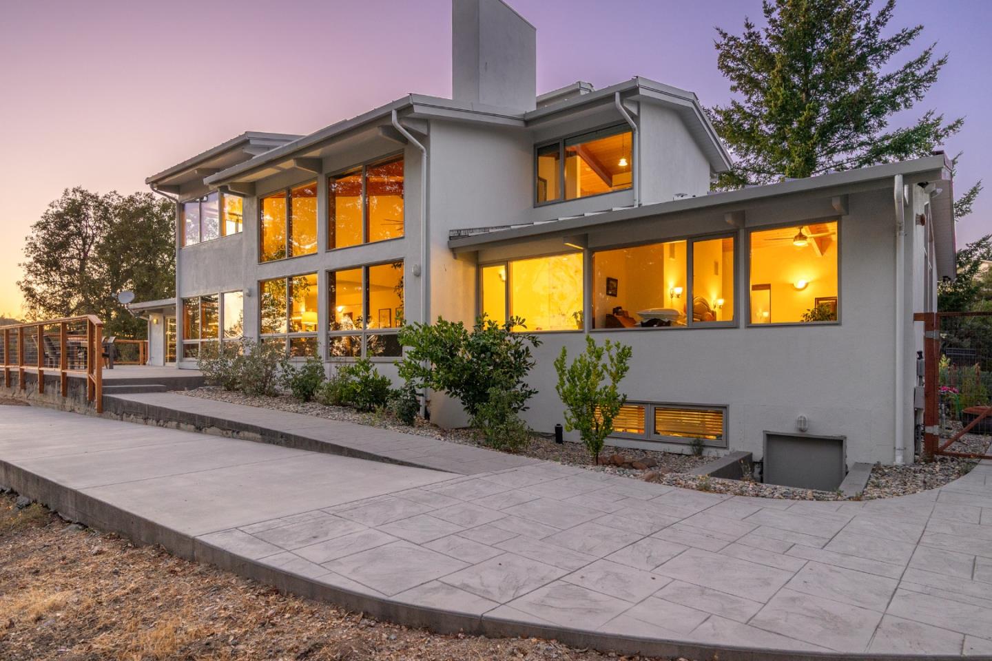 Detail Gallery Image 50 of 88 For 340 Twilight Ln, Santa Cruz,  CA 95060 - 3 Beds | 2/1 Baths