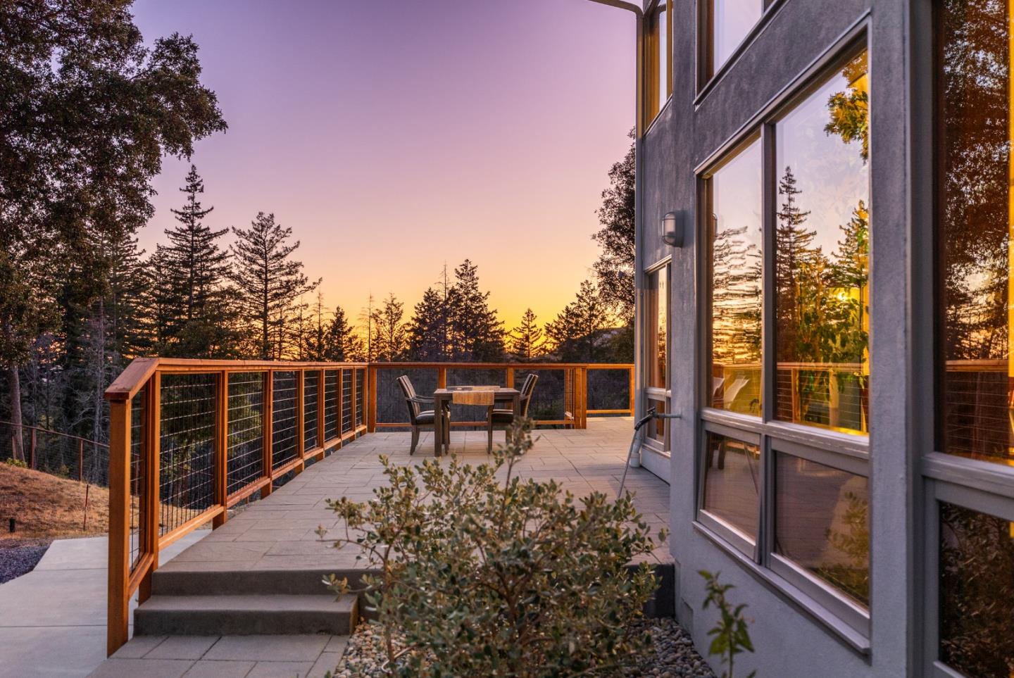 Detail Gallery Image 55 of 88 For 340 Twilight Ln, Santa Cruz,  CA 95060 - 3 Beds | 2/1 Baths