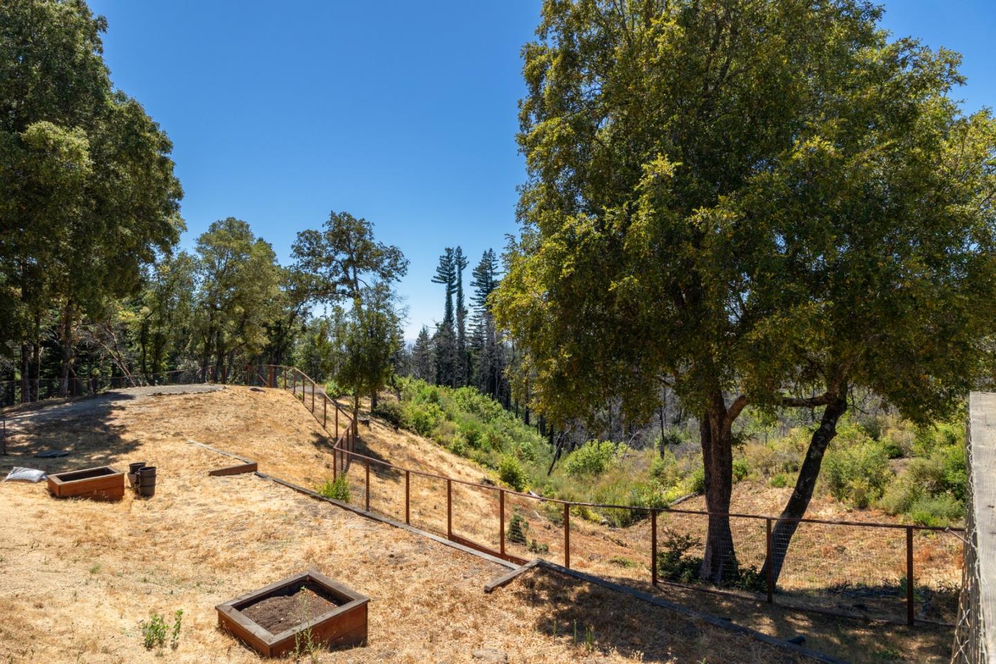 Detail Gallery Image 73 of 88 For 340 Twilight Ln, Santa Cruz,  CA 95060 - 3 Beds | 2/1 Baths