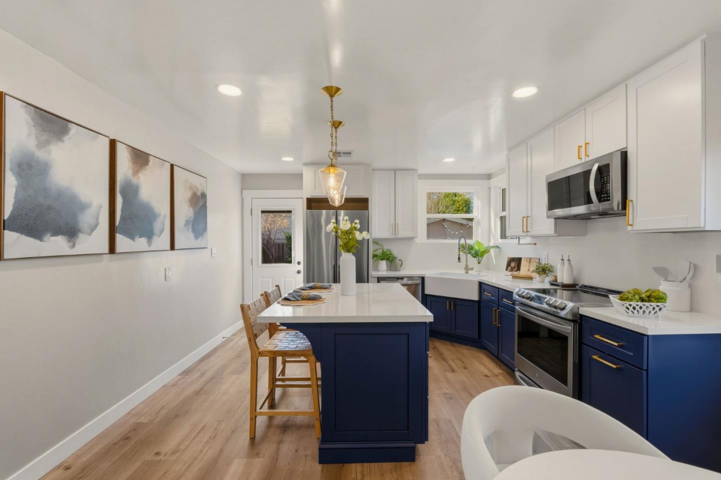 Detail Gallery Image 20 of 54 For 271 N Central Ave, Campbell,  CA 95008 - 3 Beds | 1 Baths