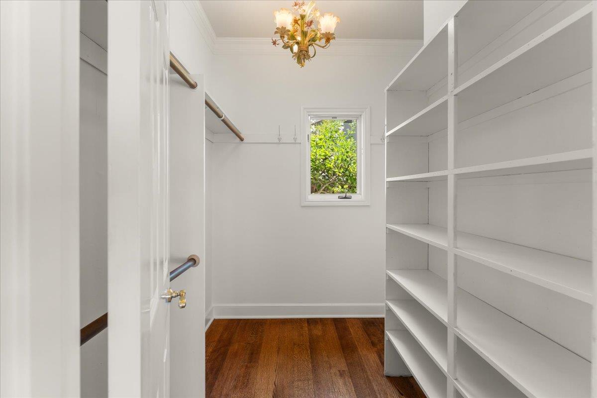 Detail Gallery Image 26 of 58 For 115 Doud Dr, Los Altos,  CA 94022 - 5 Beds | 4/2 Baths