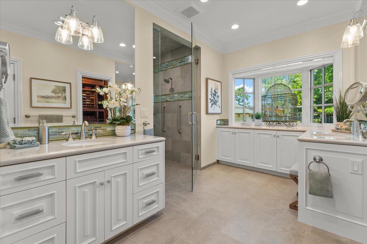 Detail Gallery Image 27 of 58 For 115 Doud Dr, Los Altos,  CA 94022 - 5 Beds | 4/2 Baths