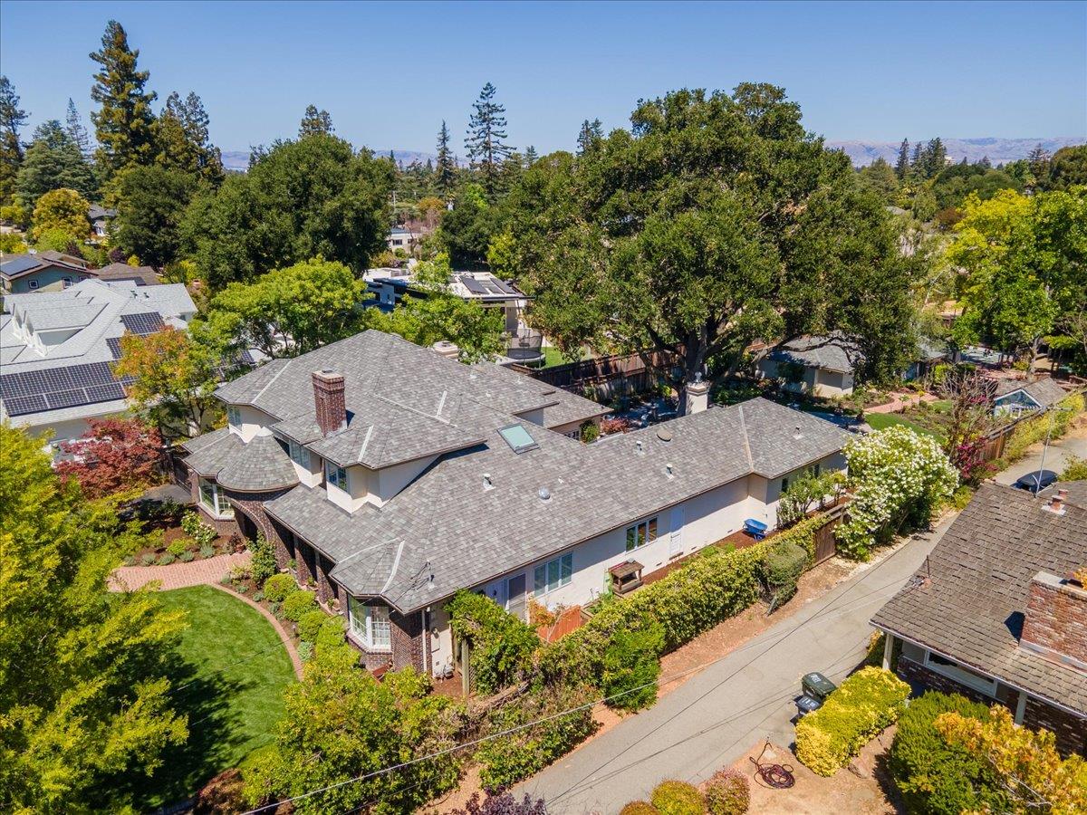 Detail Gallery Image 3 of 58 For 115 Doud Dr, Los Altos,  CA 94022 - 5 Beds | 4/2 Baths