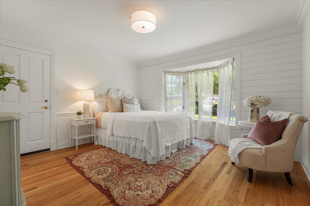 Detail Gallery Image 32 of 58 For 115 Doud Dr, Los Altos,  CA 94022 - 5 Beds | 4/2 Baths