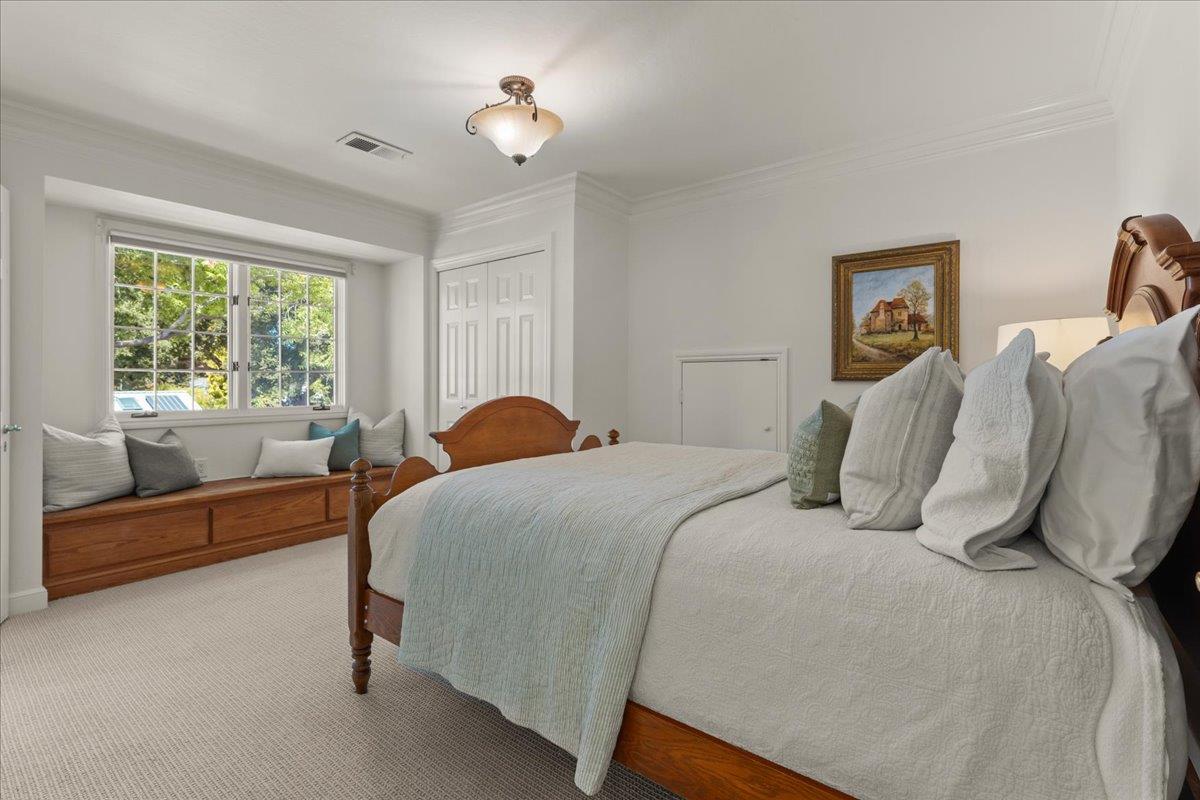 Detail Gallery Image 34 of 58 For 115 Doud Dr, Los Altos,  CA 94022 - 5 Beds | 4/2 Baths