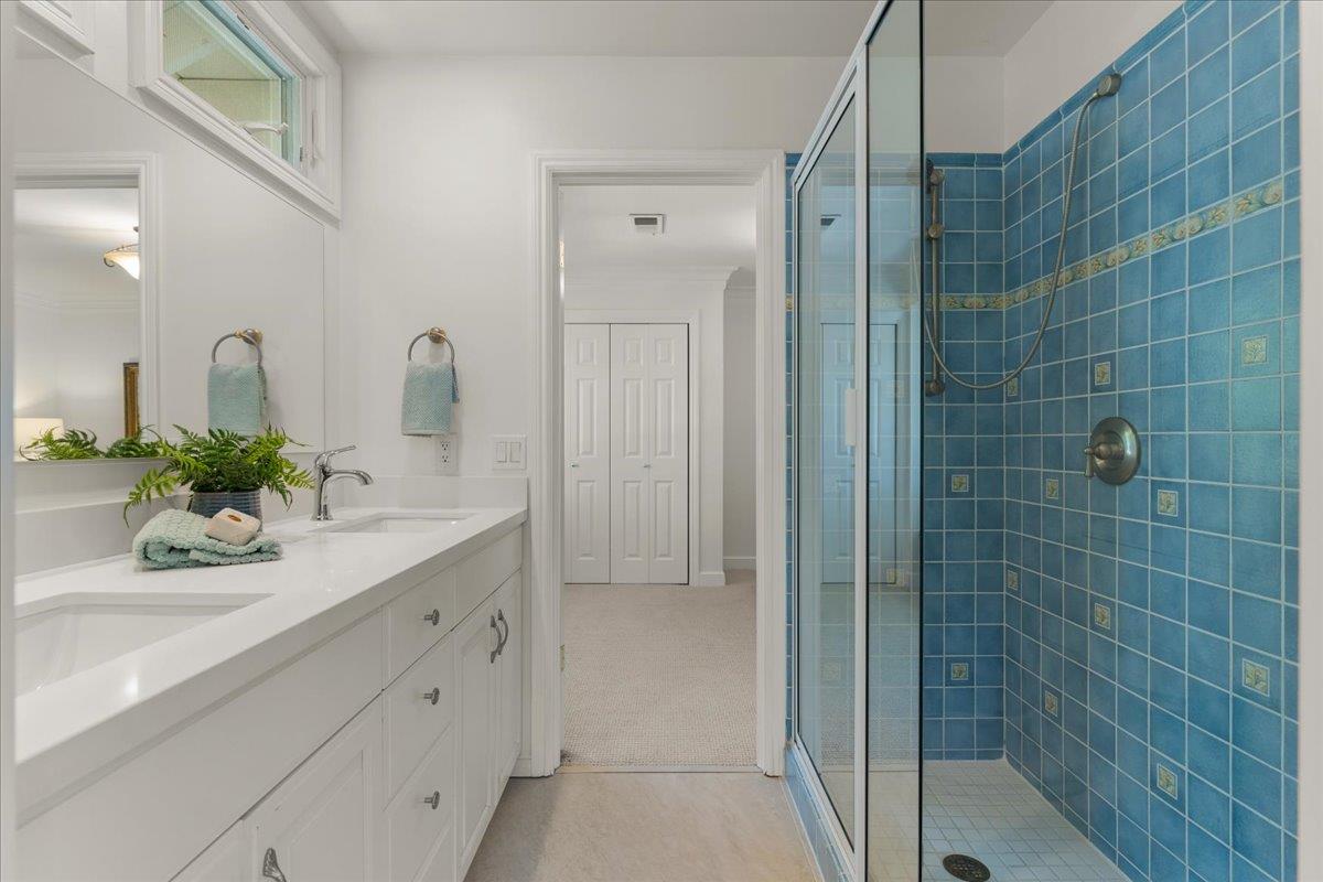 Detail Gallery Image 36 of 58 For 115 Doud Dr, Los Altos,  CA 94022 - 5 Beds | 4/2 Baths