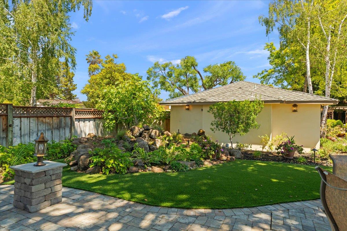 Detail Gallery Image 47 of 58 For 115 Doud Dr, Los Altos,  CA 94022 - 5 Beds | 4/2 Baths