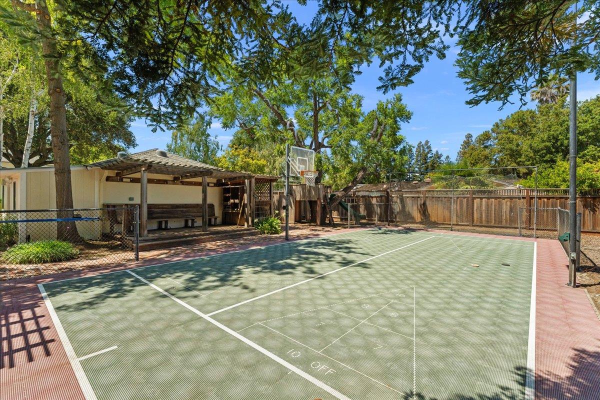 Detail Gallery Image 52 of 58 For 115 Doud Dr, Los Altos,  CA 94022 - 5 Beds | 4/2 Baths