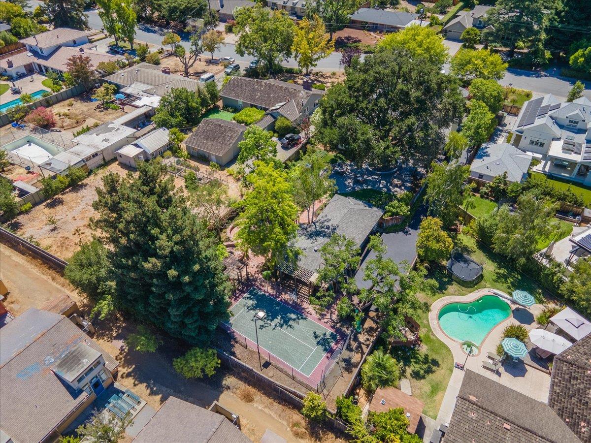 Detail Gallery Image 56 of 58 For 115 Doud Dr, Los Altos,  CA 94022 - 5 Beds | 4/2 Baths