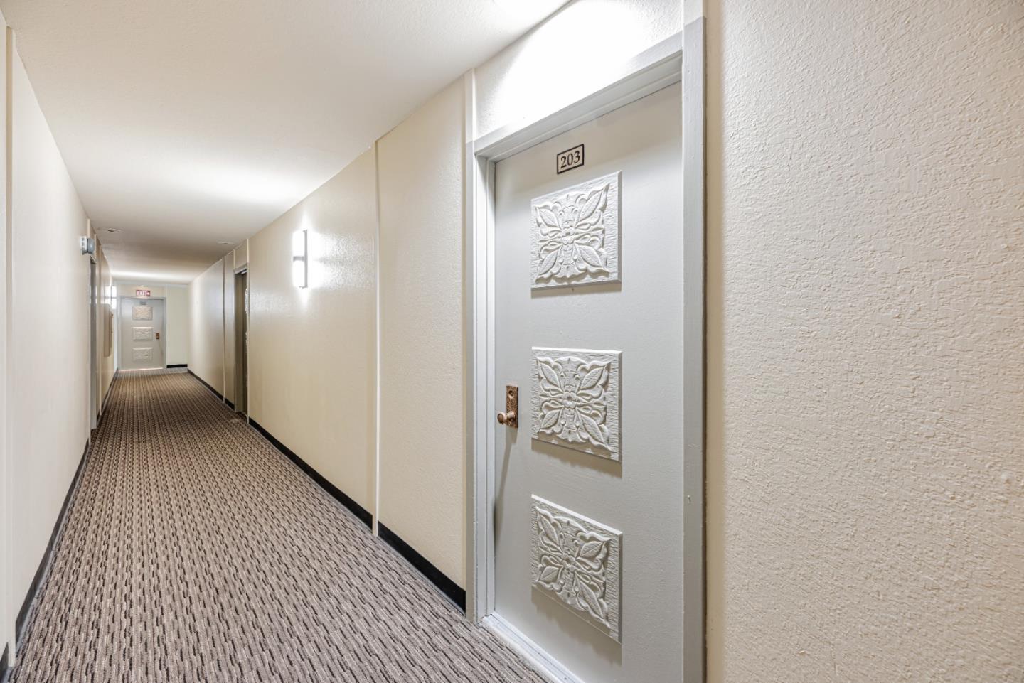 Detail Gallery Image 7 of 22 For 600 Brewster Ave, Redwood City,  CA 94063 - – Beds | – Baths